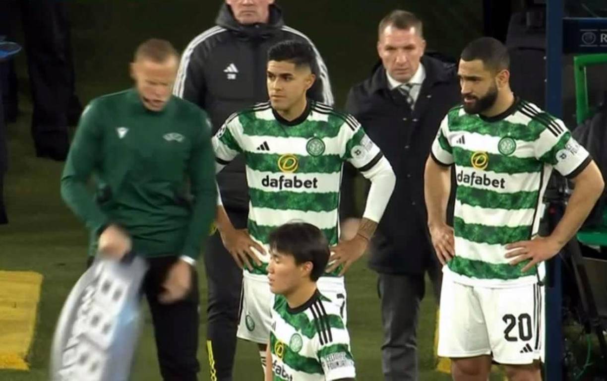 Luis Palma entró en el minuto 62 del partido para estrenarse en casa del Celtic.