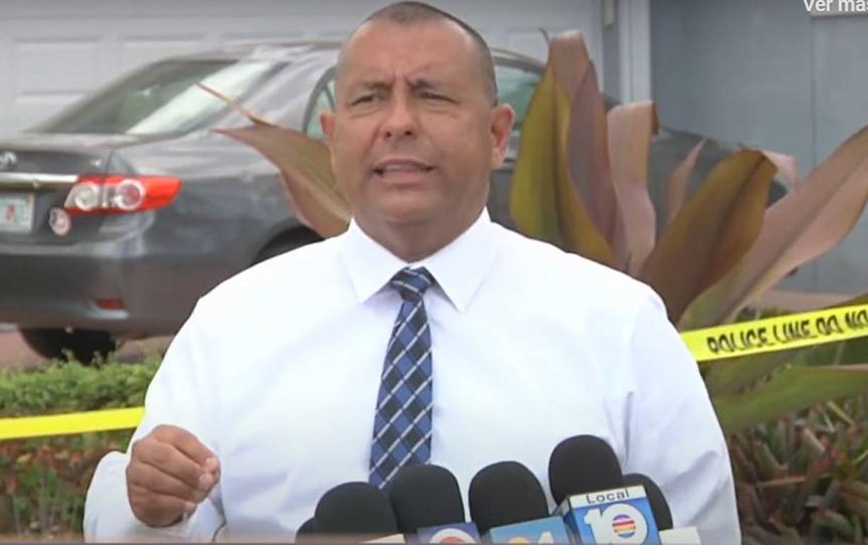 Álvaro Zabaleta confirmó que hay tres mujeres y dos hombres entre los muertos a los que fueron encontrando luego de ingresar a una casa en donde buscaban a una persona.