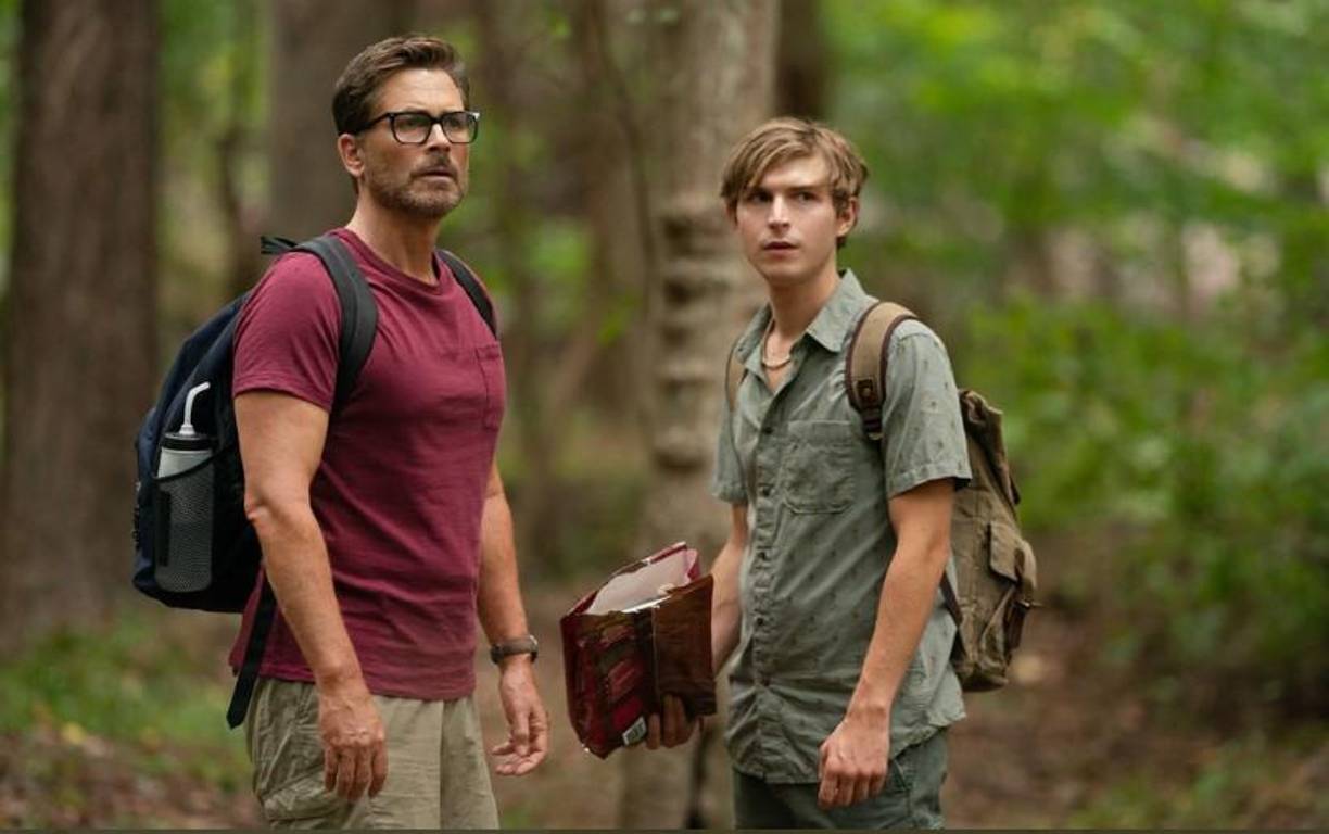 En la película, el protagonista está en la universidad y tras un quiebre amoroso decide adoptar una mascota.