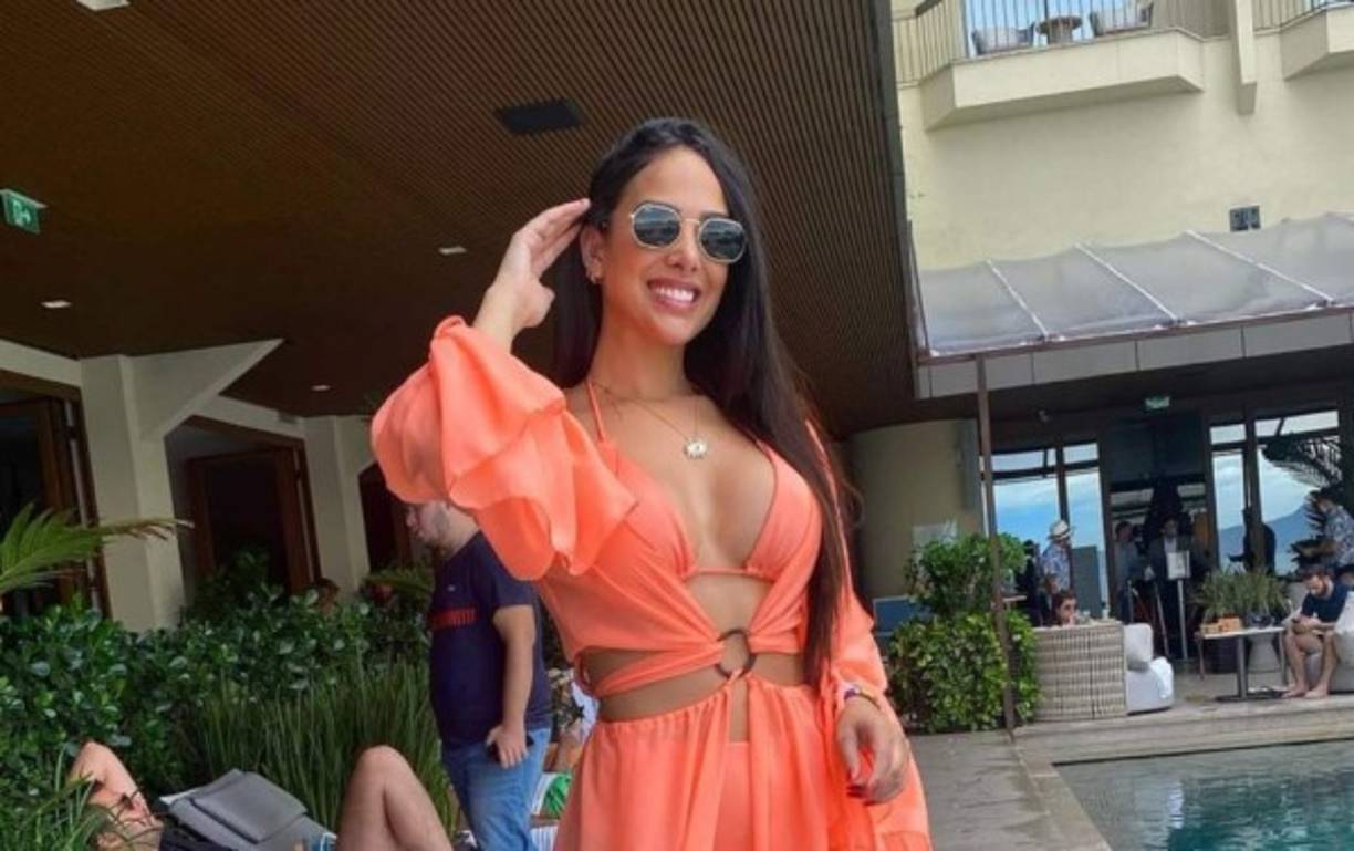 La influencer brasileña permaneció casi un mes en una unidad de cuidados intensivos por complicaciones luego de practicarse una liposucción el 9 de enero.