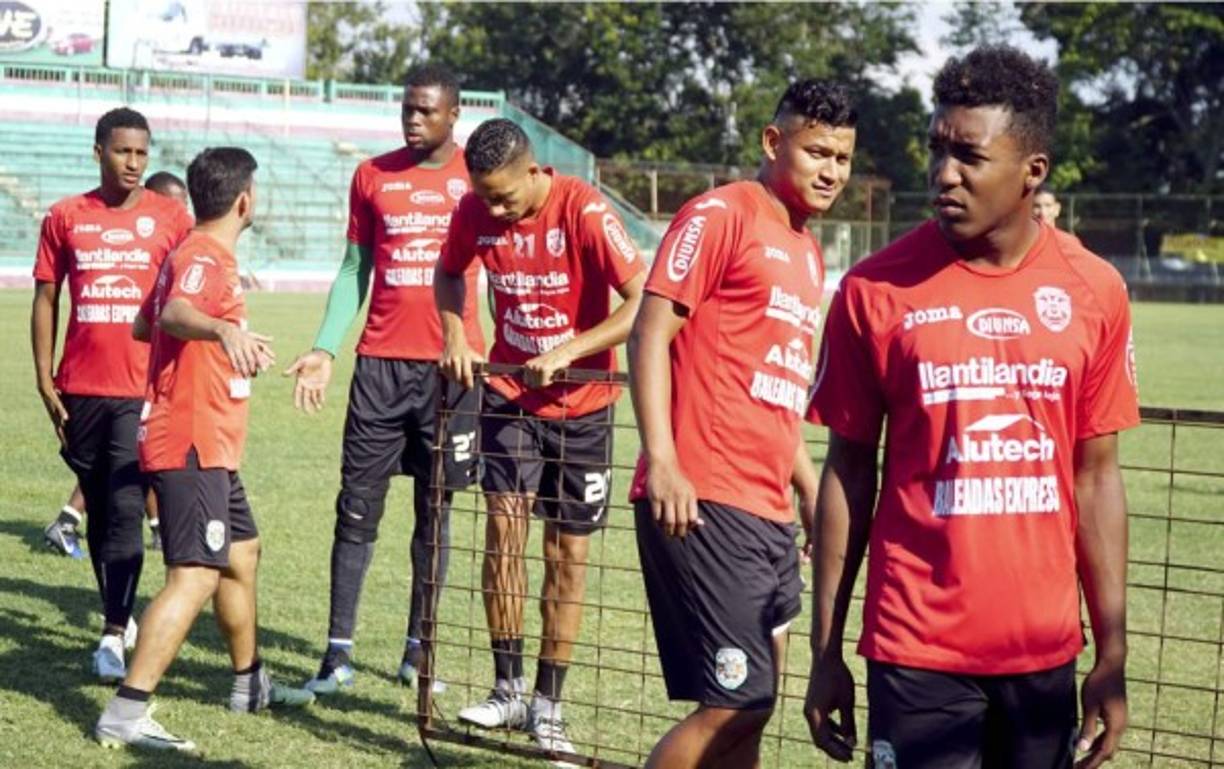 La directiva del Marathón comenzará a hablar de renovación hasta lograr el objetivo al final del torneo. Hasta a siete jugadores se les termina el contrato.