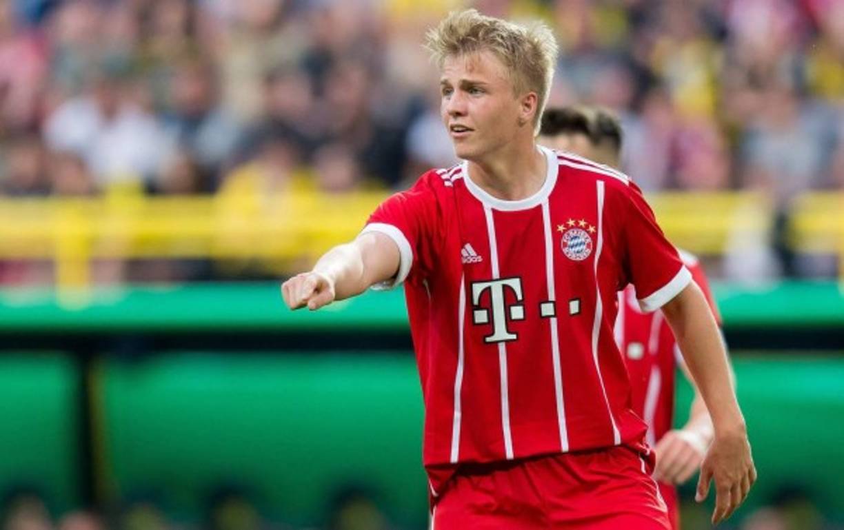 Felix Götze seguirá en el Bayern Múnich, como mínimo, hasta el 30 de junio de 2019. Tal y como hizo oficial el club bávaro, el hermano pequeño del famoso Mario Götze ha firmado su primer contrato profesional y pasará a formar parte del equipo ‘grande’.