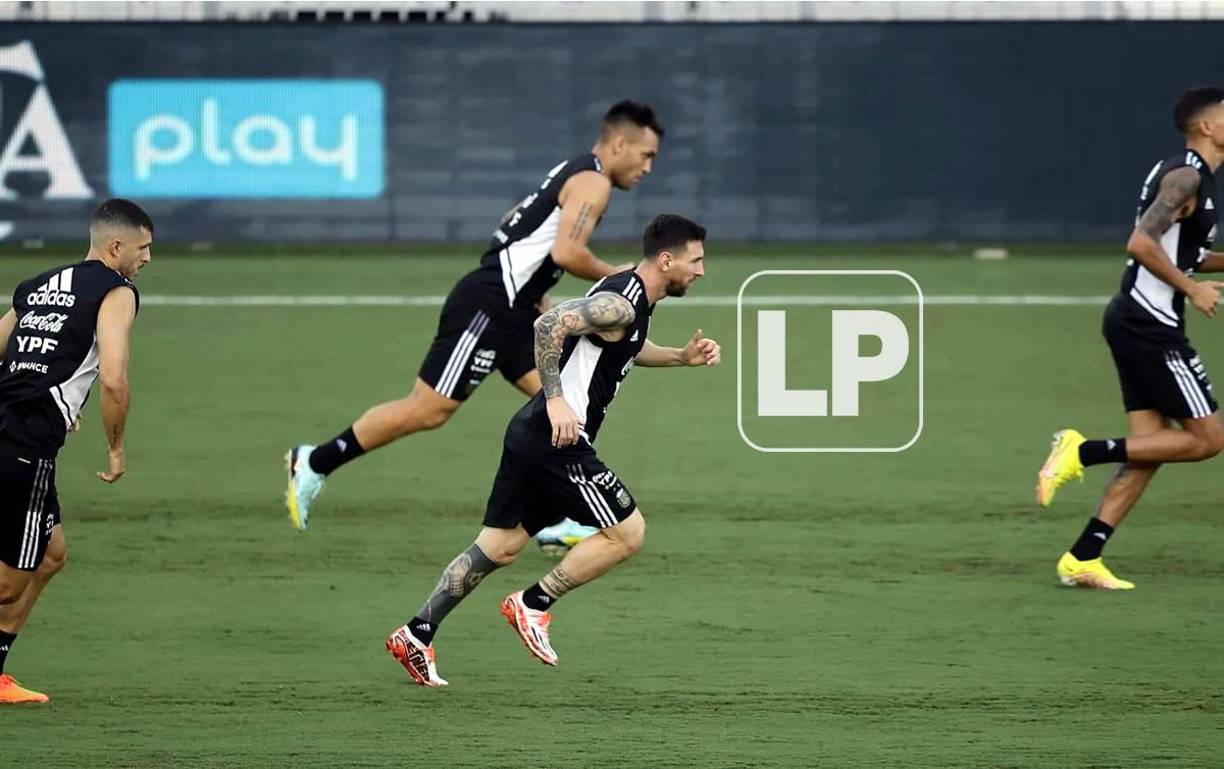 Lionel Messi es la mayor atracción de este amistoso. ‘La Pulga‘ se lleva todos los focos en la previa del partido.
