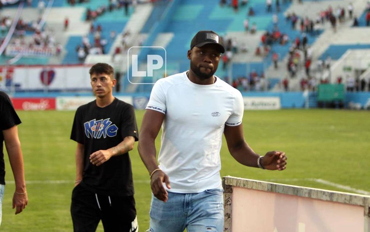 Yustin Arboleda sigue sin jugar con el Olimpia por lesión.