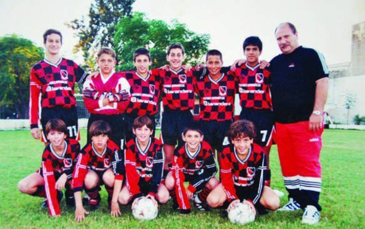 Messi se reunió con sus ex compañeros de infantiles de Newell’s de 1987 en Rosario