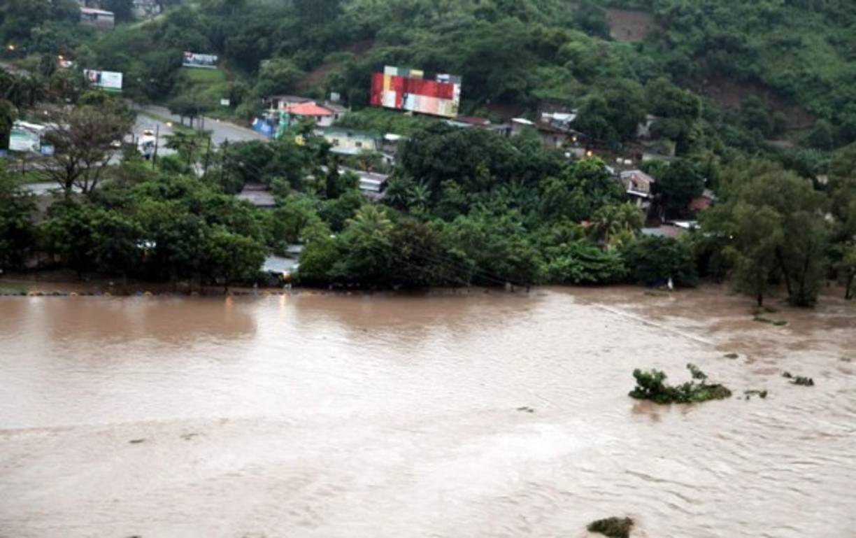 El río Chamelecón en el sector de Chamelecón en San Pedro Sula hoy 16 de octubre del 2014.