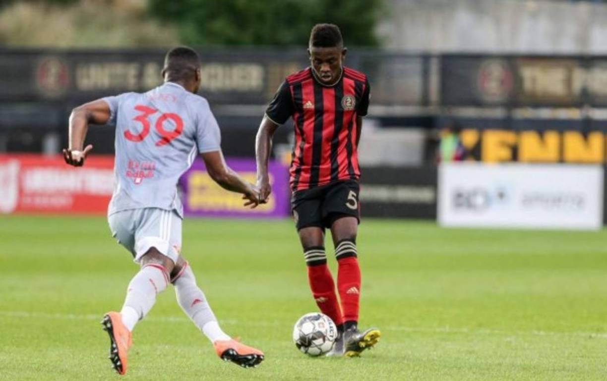 Wesly Decas deberá de buscar otro club. Ya cuenta con experiencia en el exterior, además de Estados Unidos, ha jugado en México y Portugal.