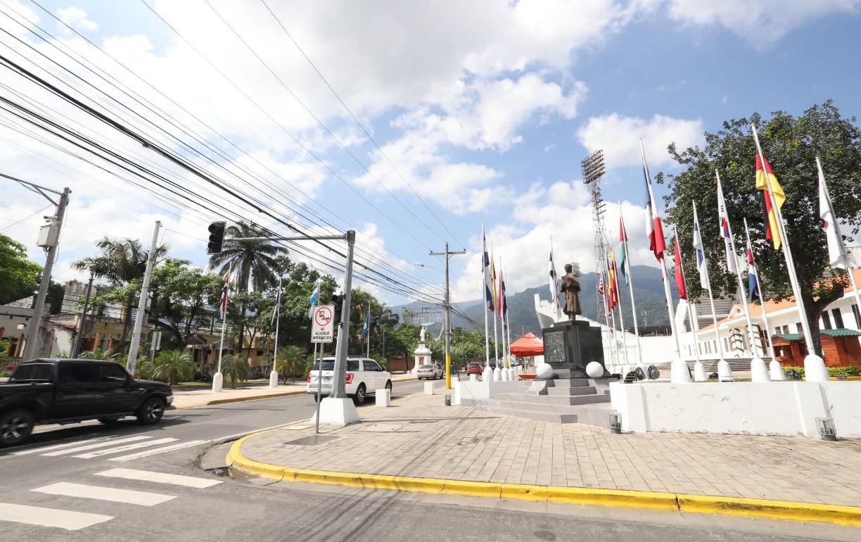 San Pedro Sula fundada el 27 de junio de 1536, bajo el nombre de San Pedro de Puerto Caballos por el conquistador español Pedro de Alvarado cumplió este año 487 años de fundación.