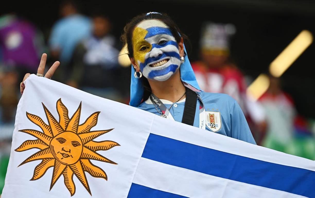 La alegría de esta aficionada uruguaya por estar en el Mundial apoyando a su selección.