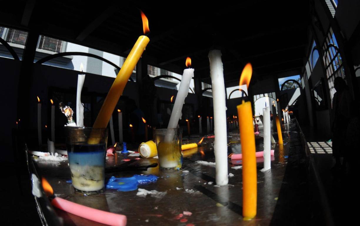 Miles de hondureños devotos honran a la Virgen de Suyapa