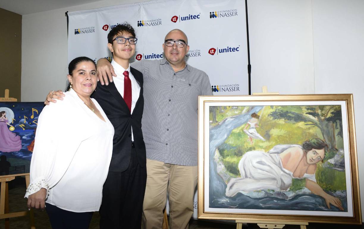 Vicky Dubón, Enzo Mendoza y Marvin Mendoza