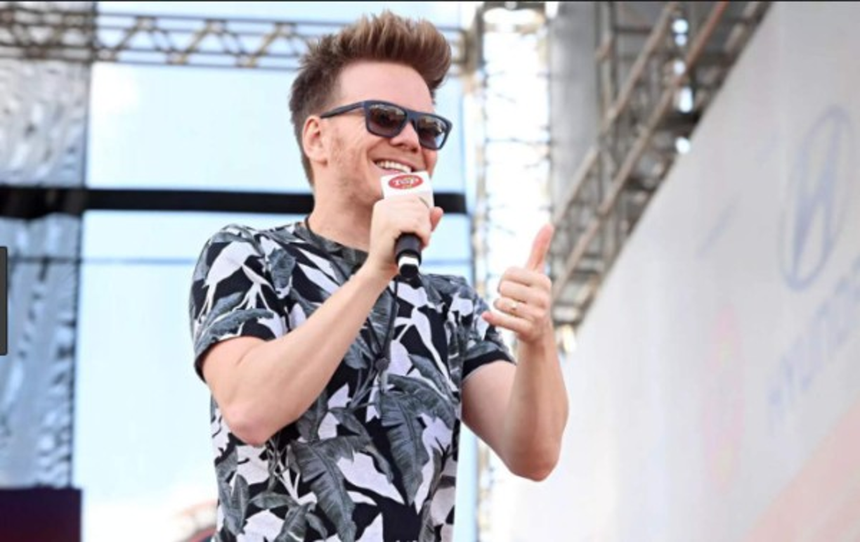 El cantante en la acutalidad subió unas cuantas libritas.