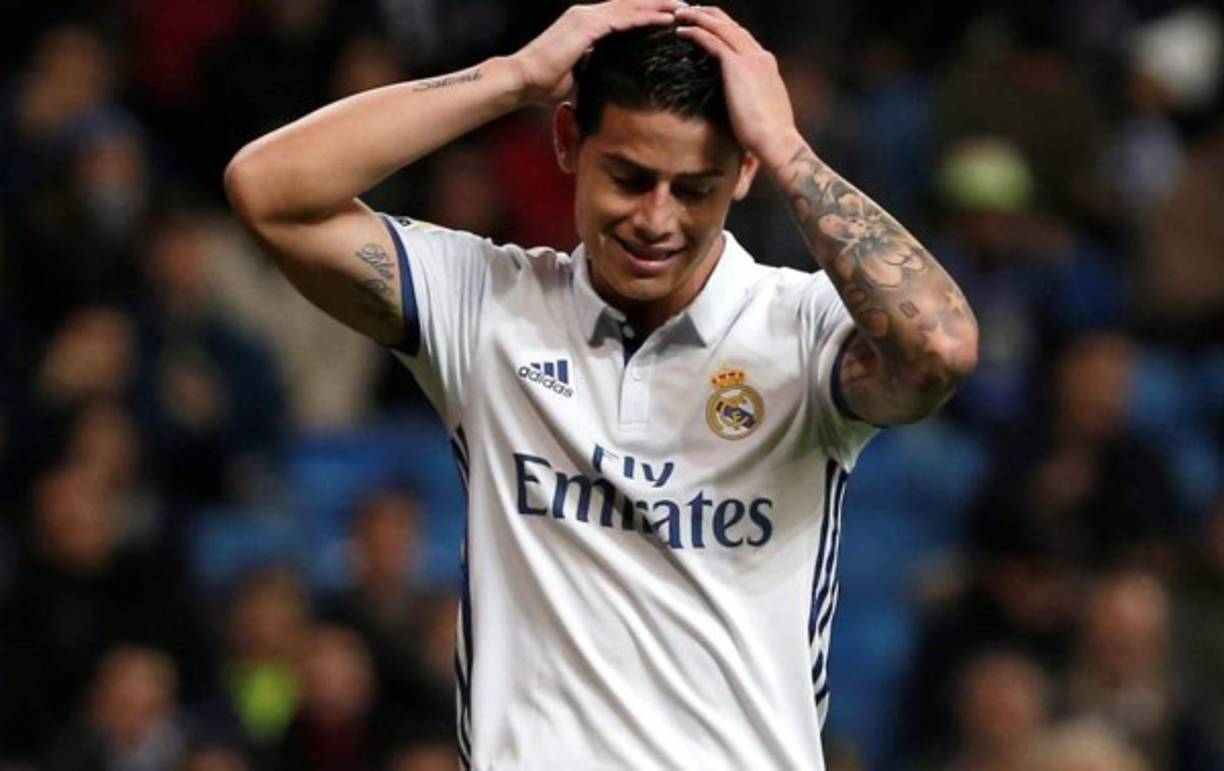 James: Según informa el diario francés 'Le Parisien', el París Saint-Germain se olvida del volante colombiano y ya no lo quiere.