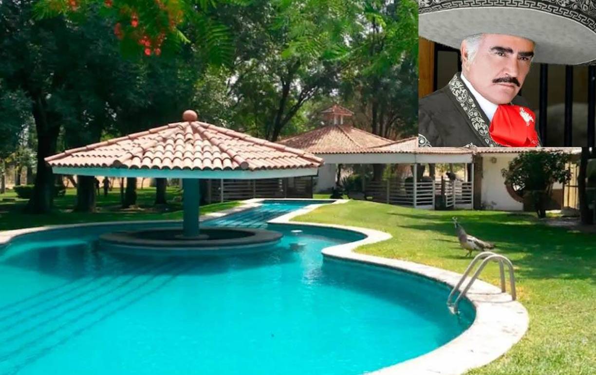 Esta es el área de piscina del famoso rancho que pertenece a la familia Fernández, un lugar verdaderamente hermoso y acogedor. 