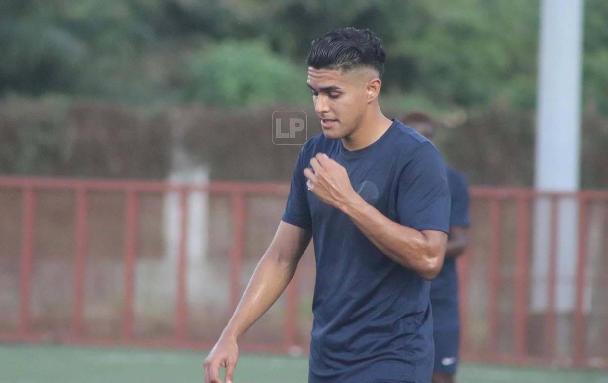 Luis Palma estuvo presente en el partido benéfico y reveló que en este 2022 es casi un hecho que jugará en la primera división del fútbol de Grecia.