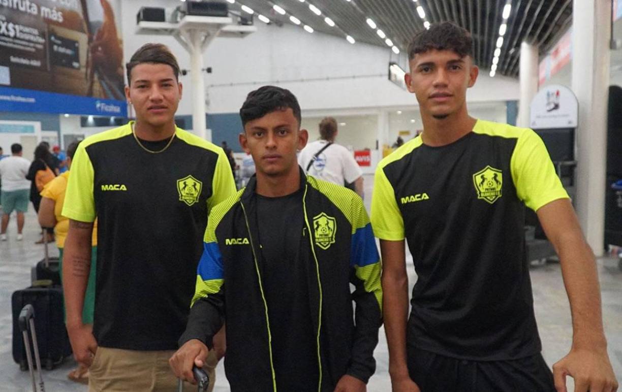 Ariel García, el delantero goleador de las reservas de los Potros (centro en la foto), también iría al Nacional de Uruguay junto a Ángel Villatoro. Es una de las joyitas del Olancho FC.