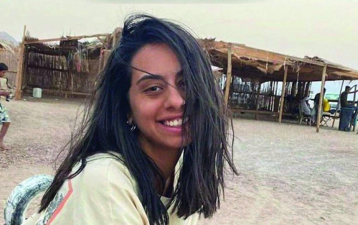 El Ejército israelí halló anoche los cadáveres de seis rehenes que el grupo islamista Hamás mantenía cautivos en Gaza, lo que ensancha las fisuras entre el primer ministro de Israel, Benjamín Netanyahu, y quienes le piden, incluso dentro de su Gobierno, que deje de obstaculizar un acuerdo de tregua.