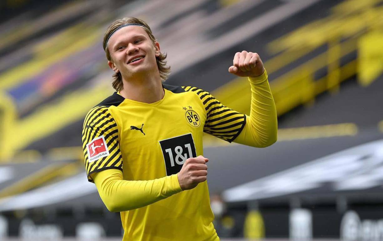  Haaland habría elegido jugar en el Fútbol Club Barcelona luego de sus brillantes actuaciones con la camiseta del Dortmund. El delantero de esta manera rechaza ir al Real Madrid y se ha filtrado detalles de las negociaciones.