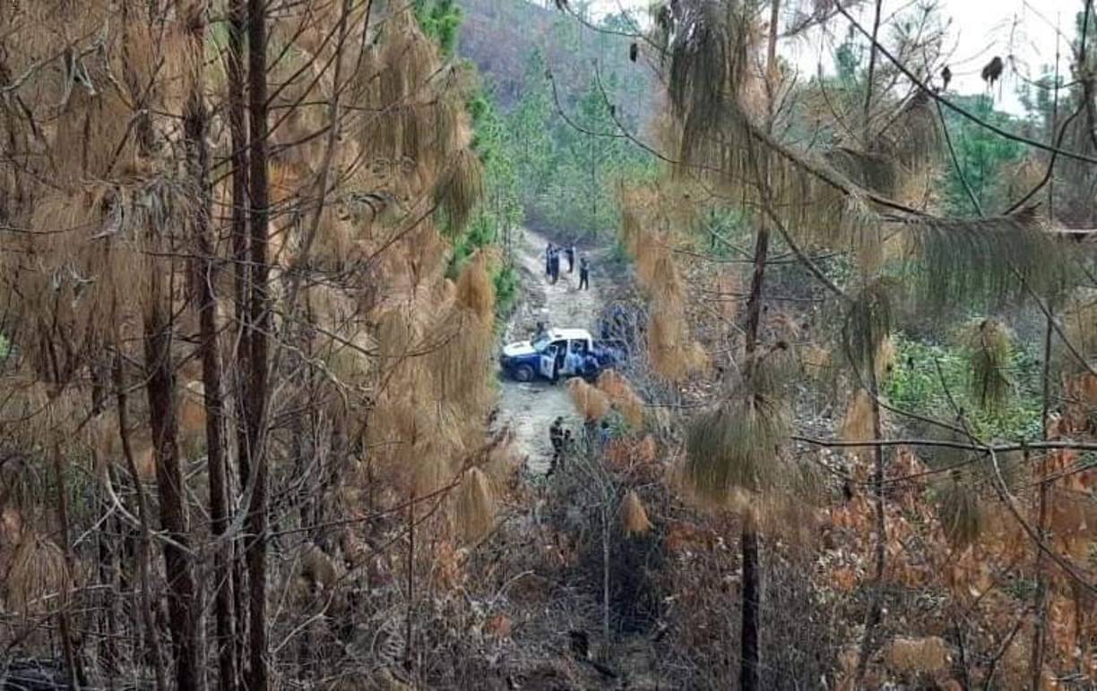 En una zona montañosa de Ciudad España, Valle de Támara, en la periferia de Tegucigalpa, varios supuestos criminales se enfrentaron con agentes de la Dirección Policial Anti Maras y Pandillas contra el Crimen Organizado (<b>Dipampco</b>), después de una persecución de varios kilómetros.