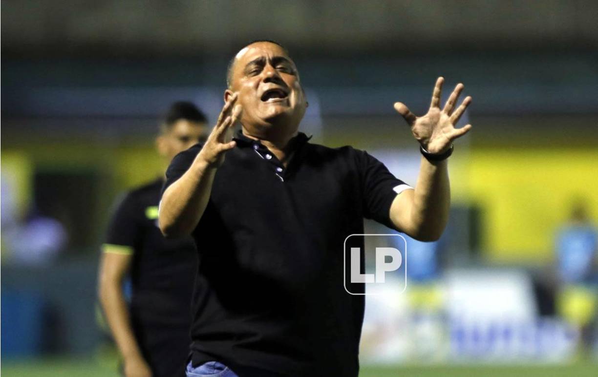 El entrenador colombiano del Honduras Progreso, Jhon Jairo López, estaba muy molesto con el accionar de su equipo en el duelo ante el Victoria.