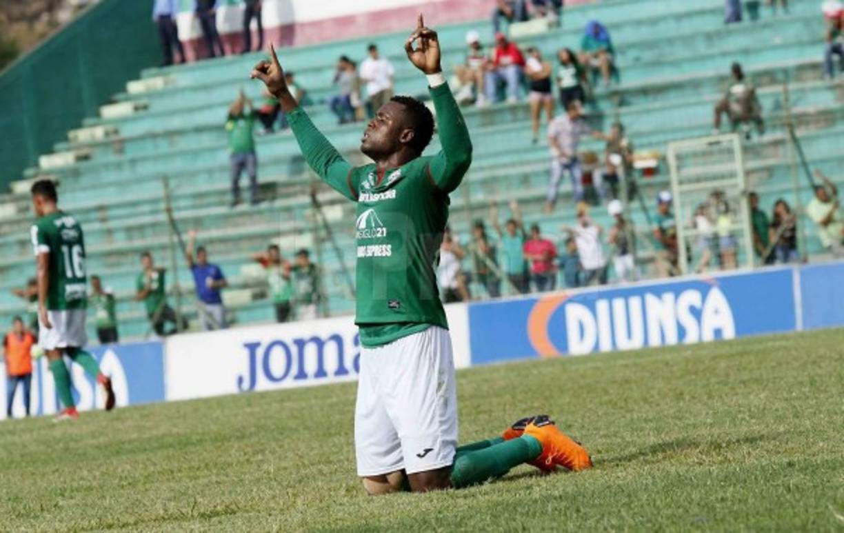 El delantero colombiano Yustin Arboleda anotó el segundo gol a favor del Marathón.