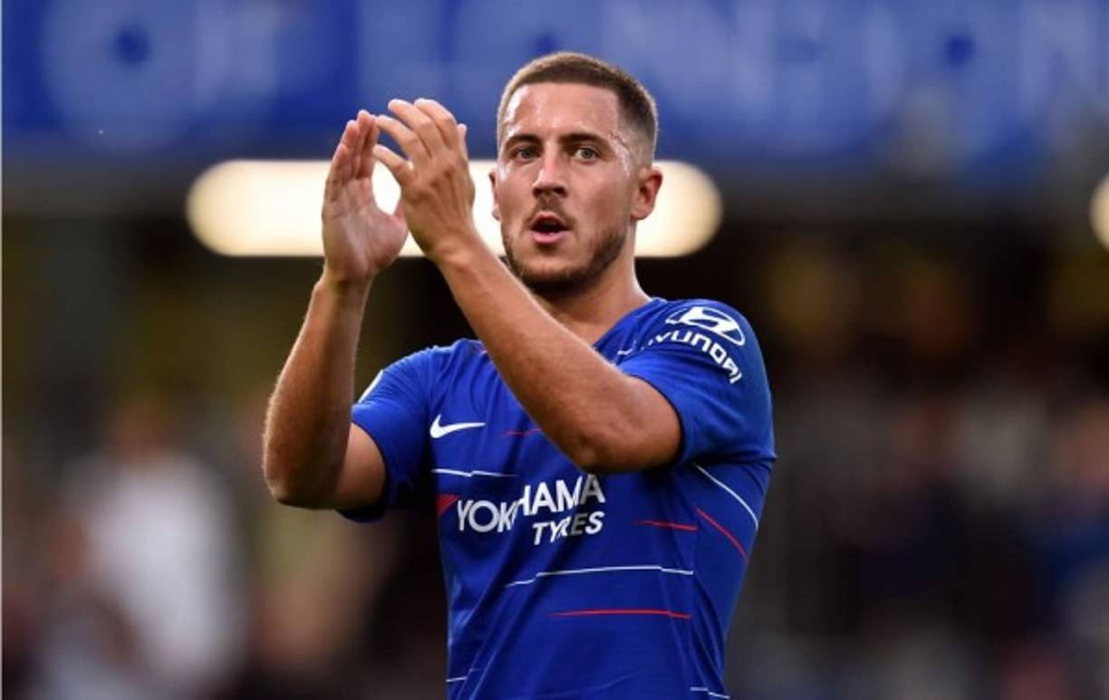 El padre de Eden Hazard asegura que todo podría haber sido distinto (el belga hubiera fichado por el Real Madrid) si Zidane hubiera seguido en el club blanco y no se hubiera marchado. 'Es posible que Hazard nunca acabe en el Real Madrid. Podría haber sido una historia diferente si Zidane hubiera seguido', declaró.