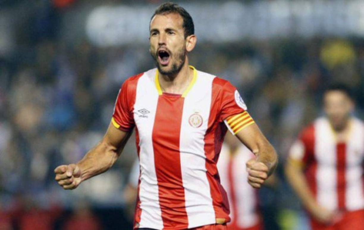 Cristhian Stuani: Tras su gran actuación con el Girona, el delantero uruguayo interesa al Atlético de Madrid. El ariete es compañero del hondureño Choco Lozano.