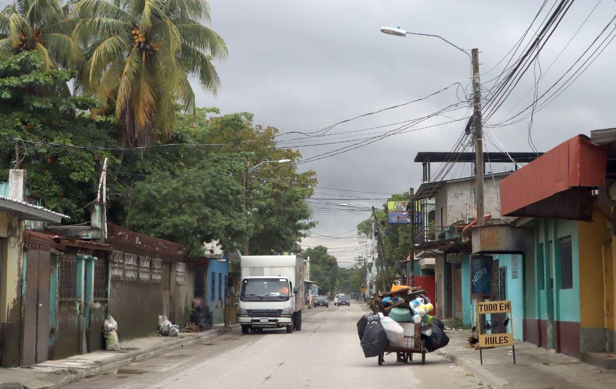 Miembros de la entidad pública informaron que en estos casos se opta por reportar como pérdida o promediar a cero el consumo. 