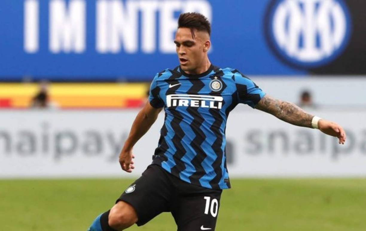 Giuseppe Marotta, consejero delegado del Inter de Milán, aseguró que el argentino Lautaro Martínez confirmó al club que quiere quedarse. “Lautaro forma parte de esos jugadores que dijeron de forma explícita que quieren quedarse con nosotros, pese a haber tenido ofertas de otros clubes”, afirmó en declaraciones a la televisión italiana 'DAZN'.<br/><br/>“Quiere confirmar que es el campeón que ya hemos visto y estamos convencidos de que lo hará”, agregó.