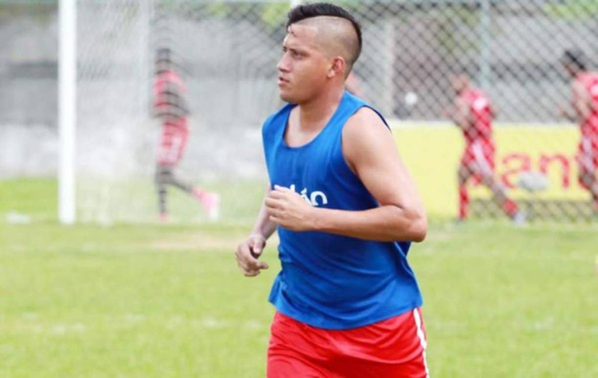 Aldo Oviedo: Según informa el periodista Manuel Galicia, el mediocampista estaría saliendo del Real de Minas para este Torneo Clausura 2020.