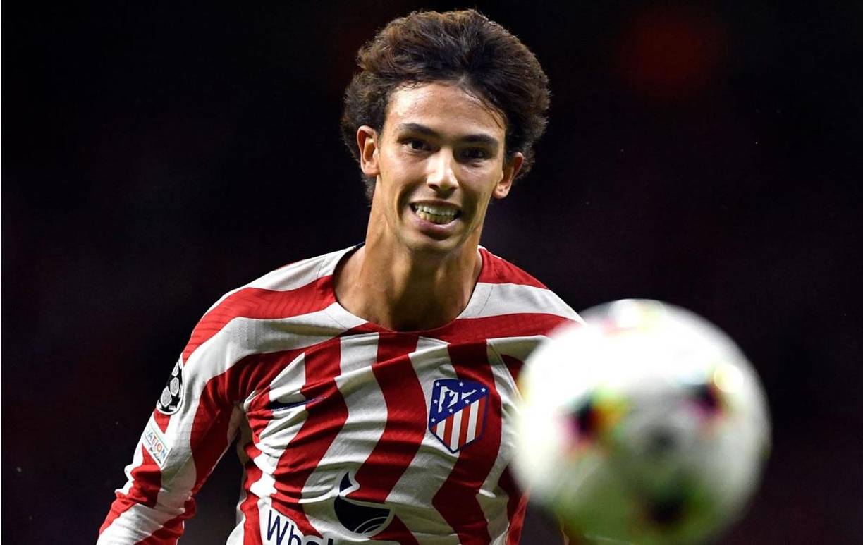 El Atlético de Madrid intentará vender a Joao Félix este verano, ya que la relación entre el jugador portugués y Diego Pablo Simeone están rotas. El diario luso Récord, asegura que el Benfica sueña con el regreso del hijo pródigo. Solo lo conseguirían a través de una cesión y con el jugador perdonando parte de su sueldo.