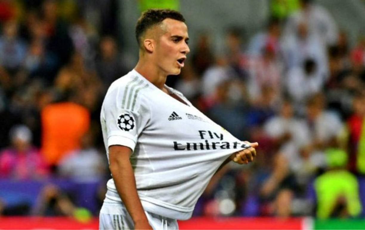 Barcelona's Croatian midfielder Ivan Rakitic arrives for a training session at the Joan Gamper training ground in Sant Joan Despi in the outskirts of Barcelona on February 29, 2020 on the eve of the Spanish League football match between Real Madrid and Barcelona. (Photo by Pau Barrena / AFP)