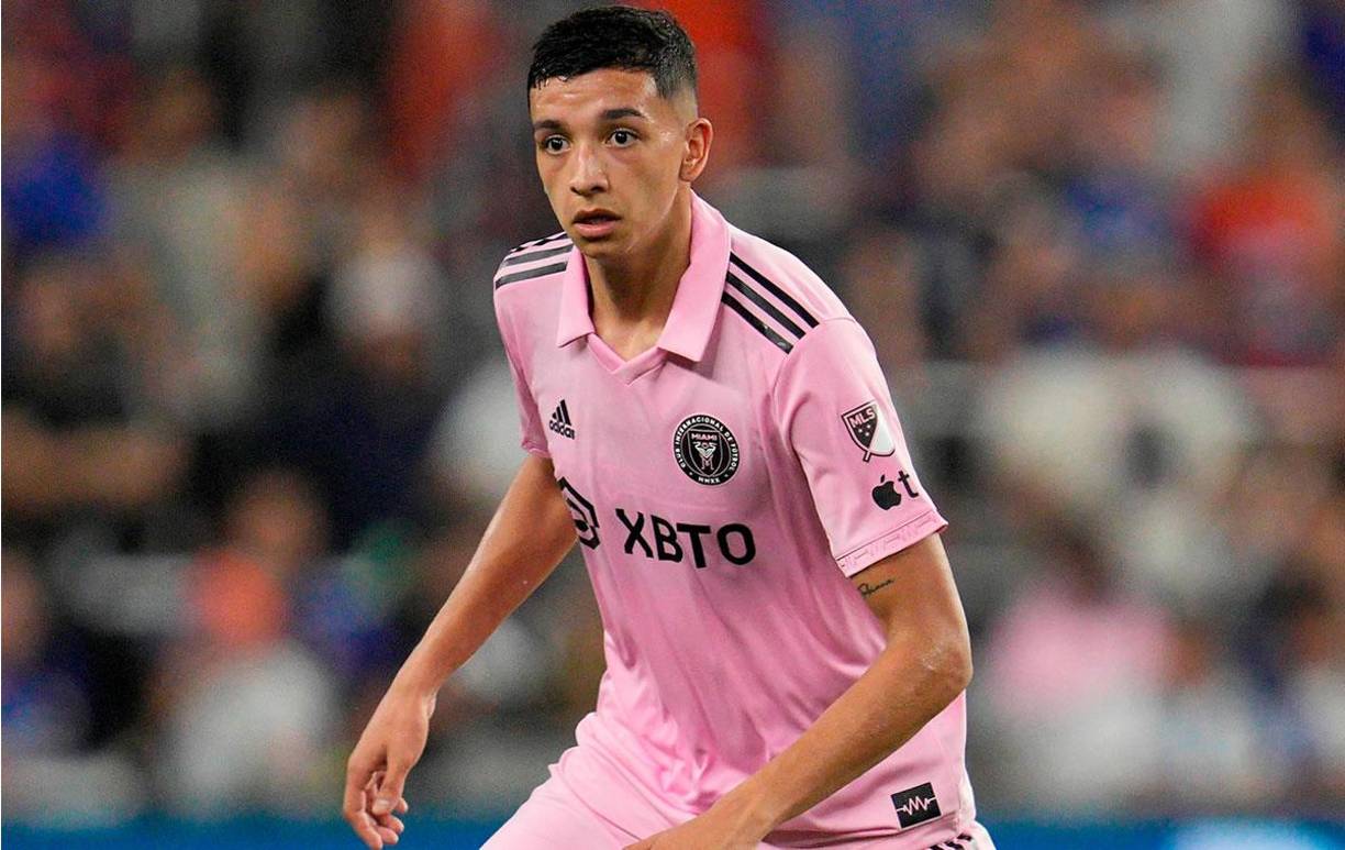 Tomás Avilés - Central argentino de 19 años que fue un fichaje pedido por Gerardo Martino en el tramo final de la pasada campaña. Firmó un contrato que lo vincula hasta el 31 de diciembre del 2026.