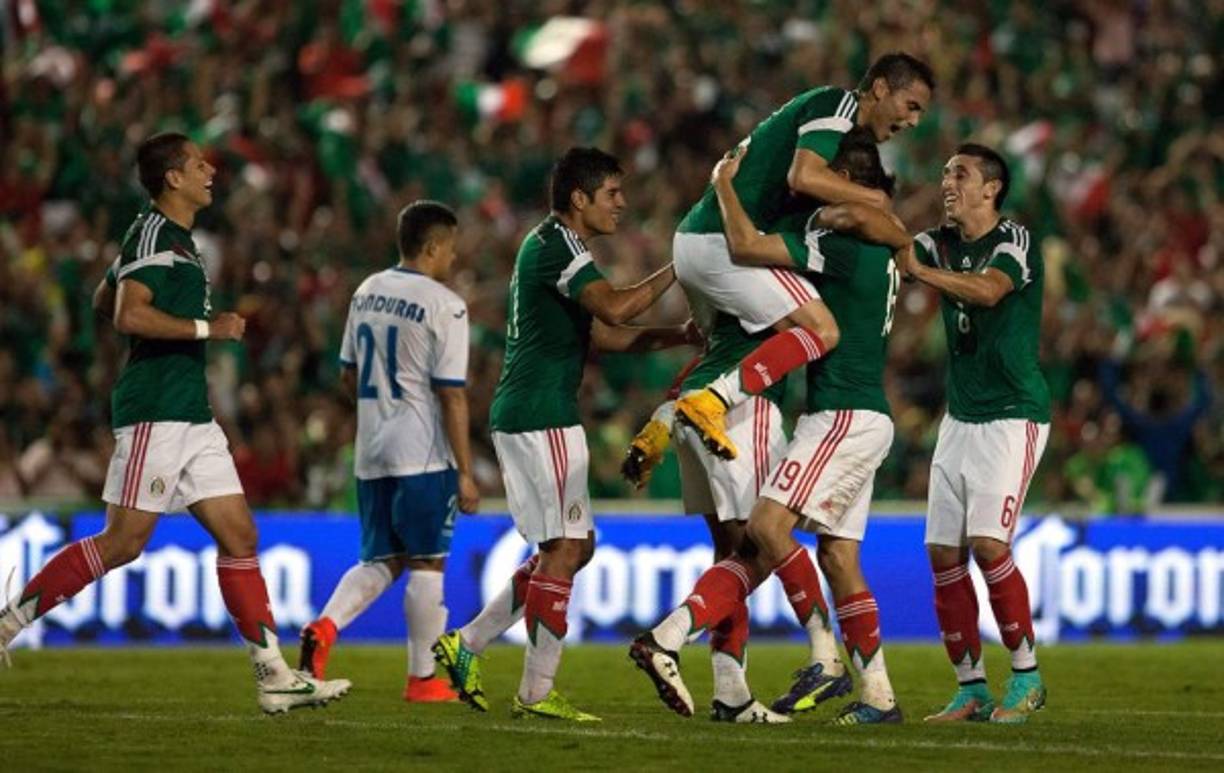 Honduras jugó un amistoso en octubre de 2014 contra México y perdió por 2-0 en el estadio Víctor Manuel Reyna de Chiapas.
