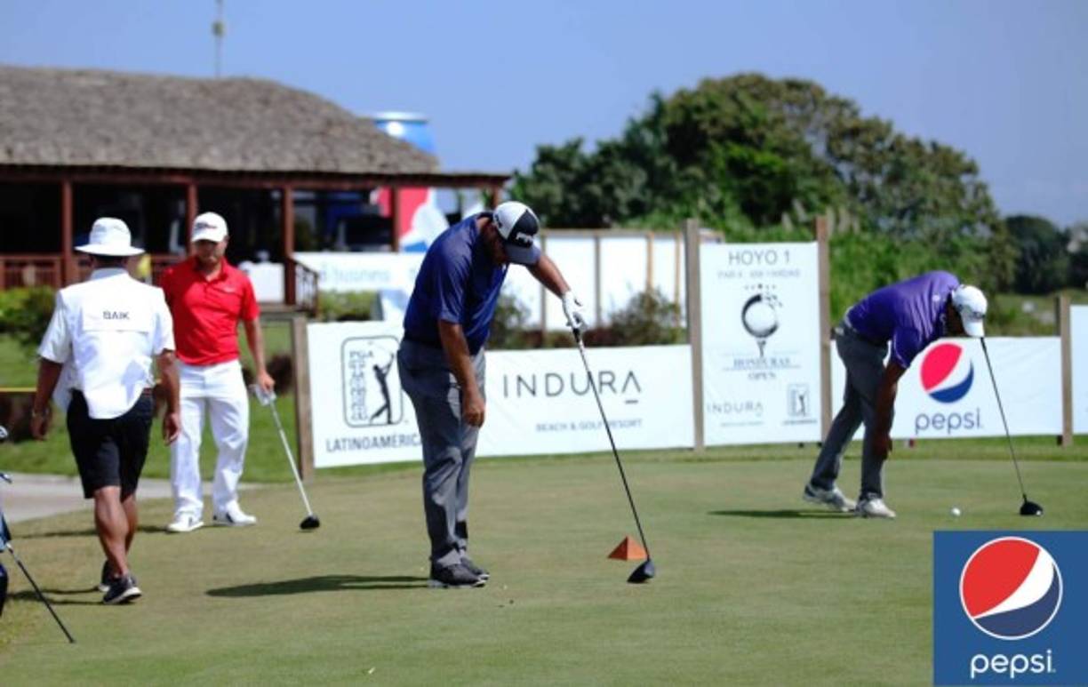 Los golfistas llegaron desde muy temprano con la mentalidad puesta en hacer una buena ronda.
