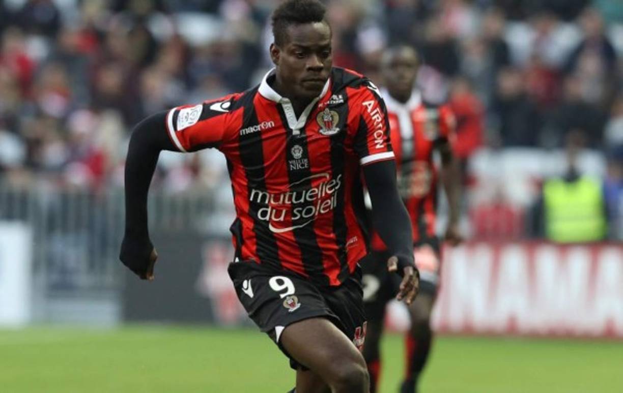 Cabe señalar que en el Niza de Francia juega nada más y nada menos que el experimentado y polémico delantero italiano Mario Balotelli, por lo que podría ser compañero de Buba. El ariete ha estado anteriormente en clubes como Manchester City, Liverpool, Milan e Inter, además con Italia ha jugado a nivel de selecciones el Mundial de Brasil 2014 y la Copa Confederaciones en el 2013.