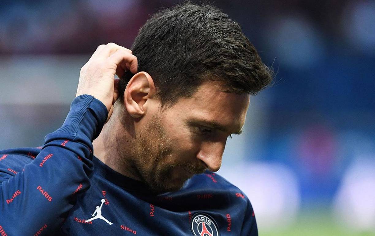 Pero su continuidad está en el aire. El atacante argentino finaliza su contrato en junio y el PSG quiere renovarle con una reducción de salario para evitar el Fair Play Financiero, una opción que el campeón del mundo no estaría dispuesto a aceptar.