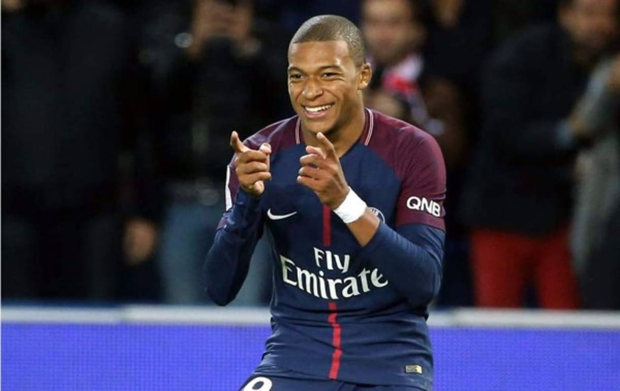 Kylian Mbappé es la gran revelación del fútbol de Europa gracias a su excelente nivel en el Mónaco y ahora en el PSG. El joven francés, con apenas 18 años, se ha ganado el derecho a soñar con ser el mejor del mundo en unas temporadas.