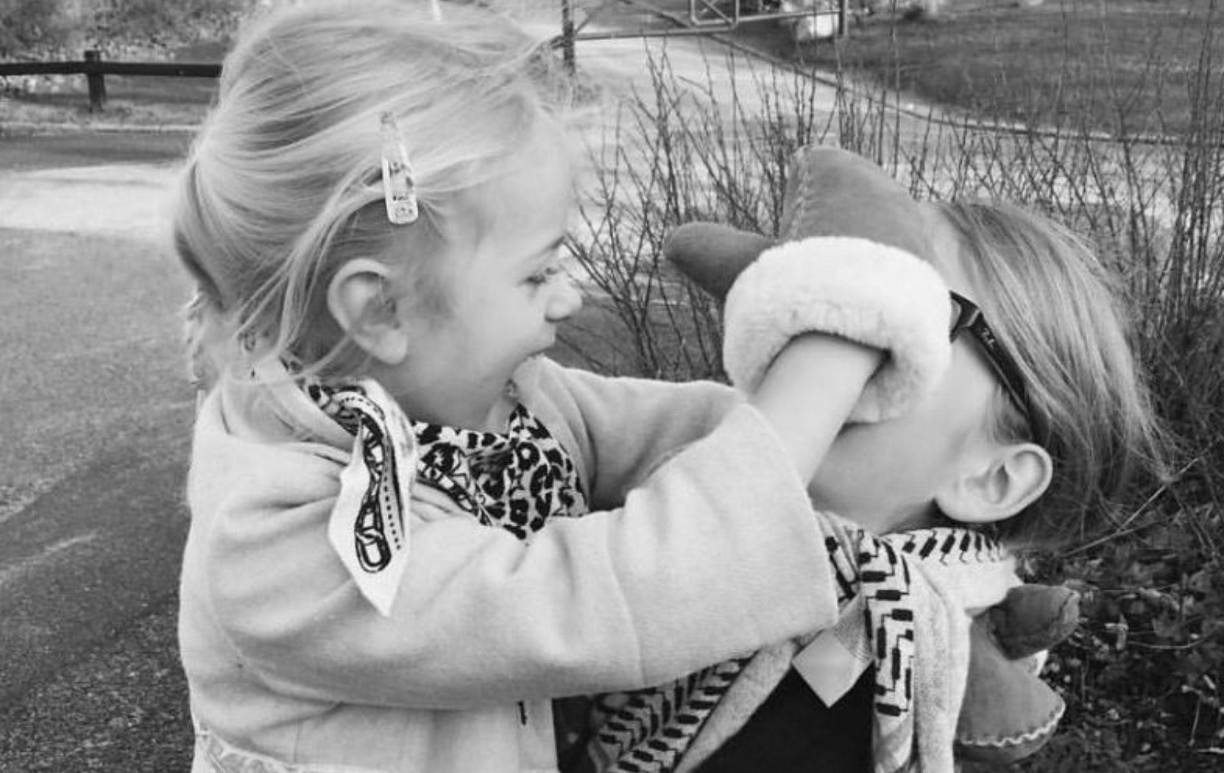 ”Hermana menor”, escribió junto a esta fotografía que impactó a sus más de 3 mil seguidores.