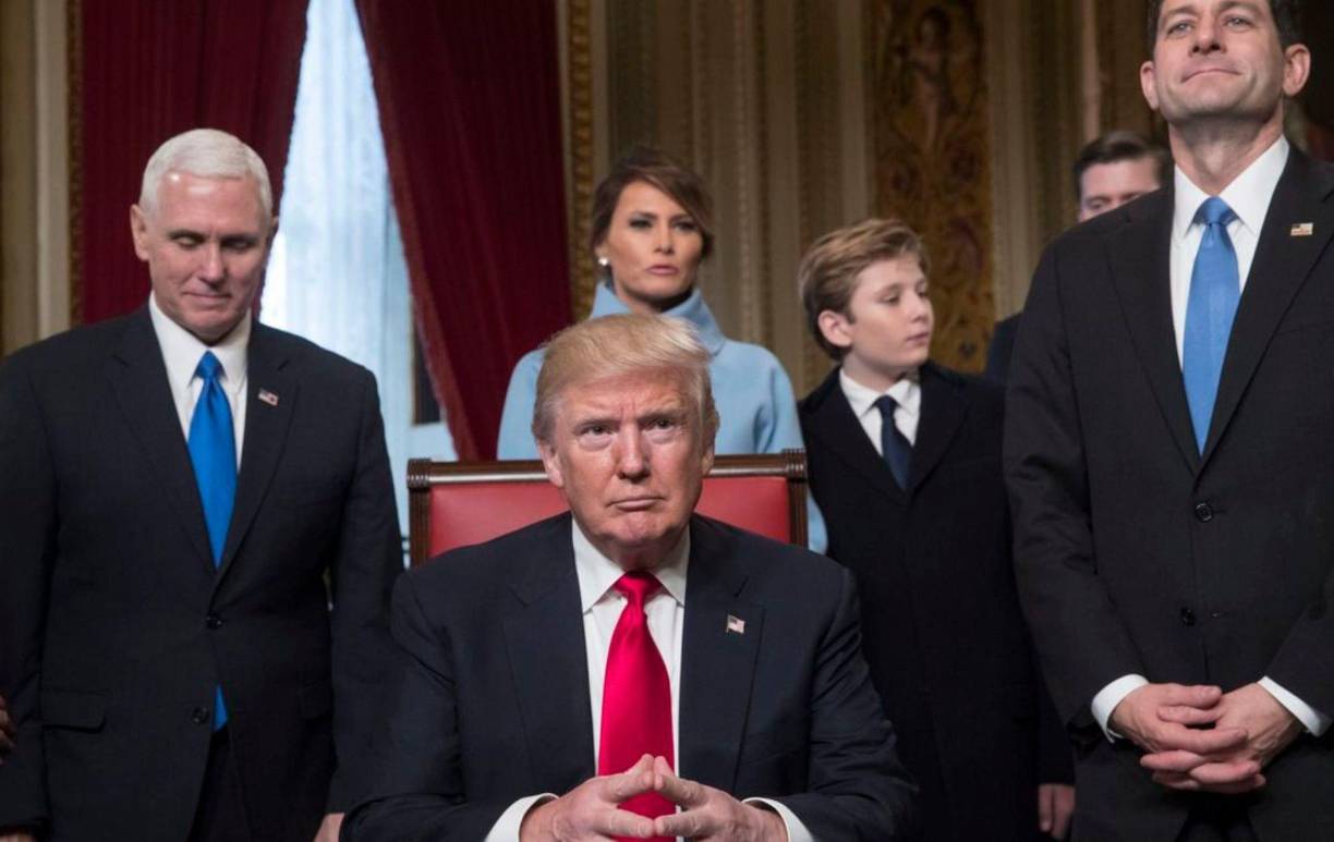 Al terminar su mandato, Donald Trump se unirá a la lista de expresidentes de Estados Unidos, quienes reciben una pensión vitalicia de aproximadamente 20,000 dólares mensuales, además de beneficios adicionales relacionados con su estatus.