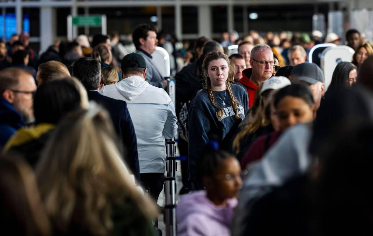 El aeropuerto de Chicago O’Hare se prepara para recibir a miles de viajeros en este fin de semana festivo.