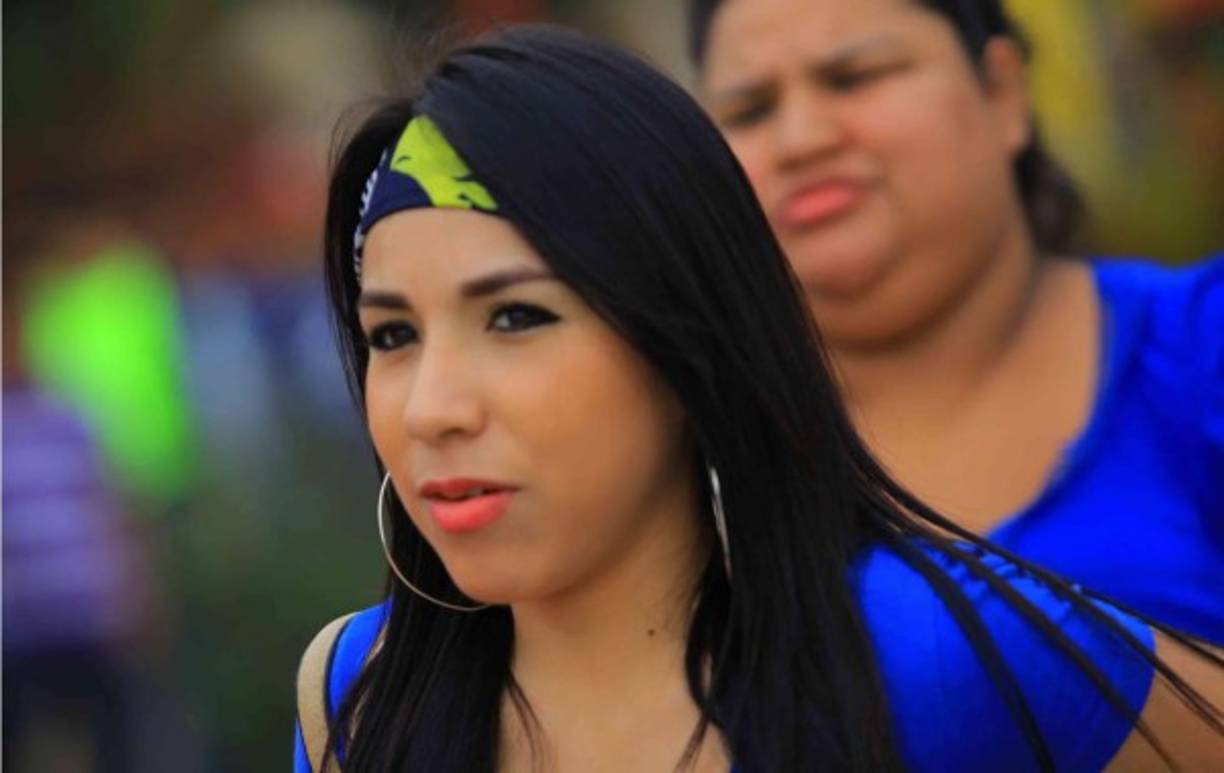 La bella joven llegó a El Progreso para apoyar a su marido en el partido contra el Honduras.