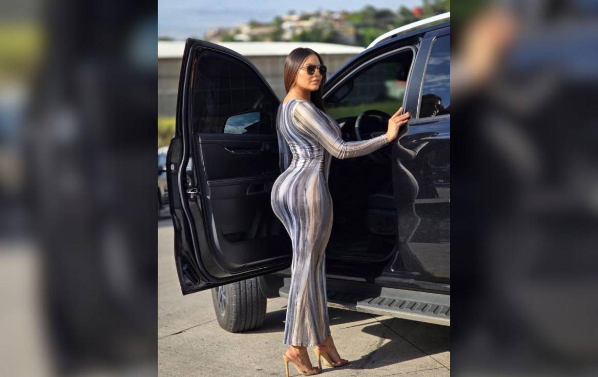 La presentadora estaba trabajando en “El vive de HCH”, pero al volver a su vehículo se enteró de lo sucedido. “Me robaron la cartera, el celular, dinero, airpods, me robaron como 8 mil lempiras en ropa “, dijo.