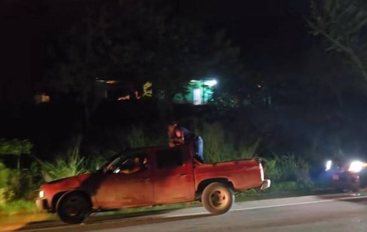 Serán las autoridades correspondientes que determinarán la responsabilidad o no del conductor del bus en la muerte del menor. 