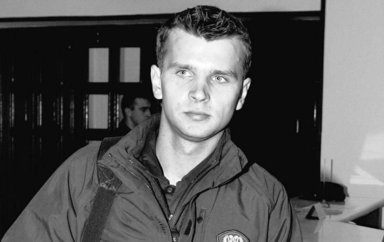 El fútbol se viste de luto ya que un reconocido jugador ha muerto en la guerra de Ucrania. La víctima fue reclutado por una curiosa razón.