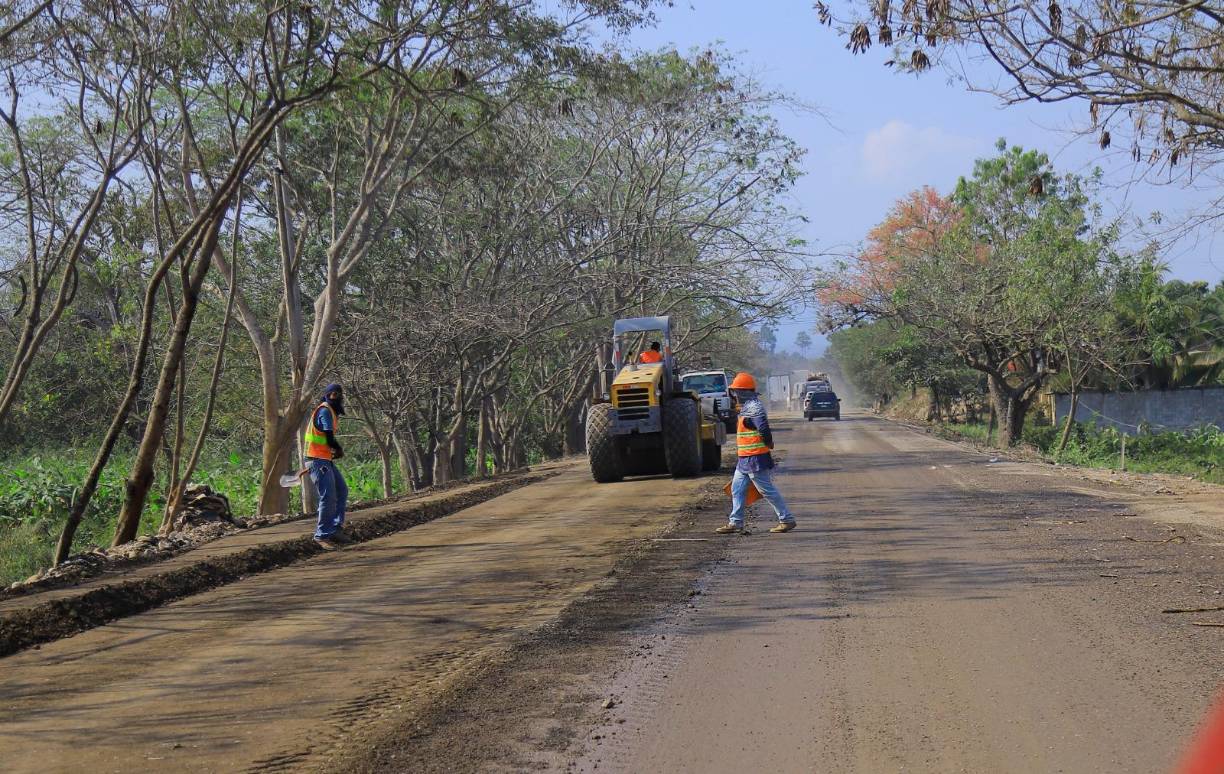 Por muchos años, debido al pésimo estado, esta vía fue un verdadero dolor de cabeza para miles de conductores que transitan diariamente desde el occidente a San Pedro Sula y viceversa. 