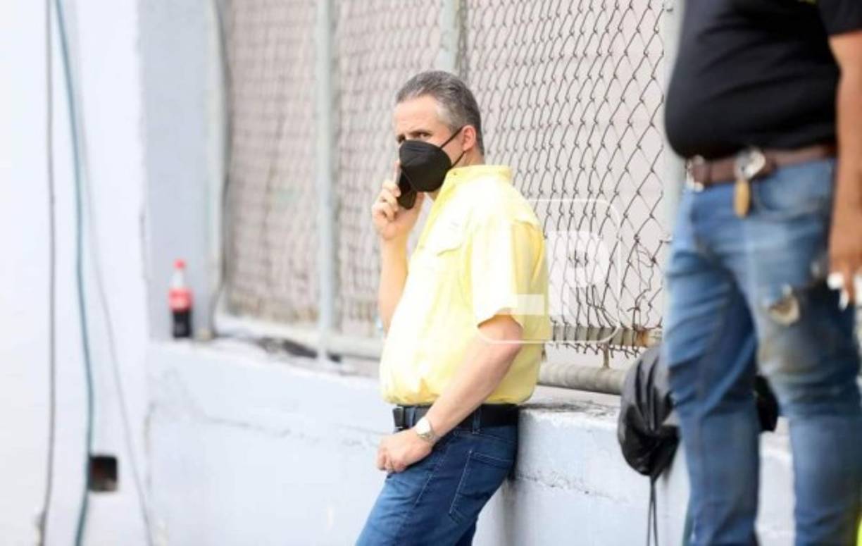 El presidente del Real España, Elías Burbara, estuvo presente en el estadio Morazán.