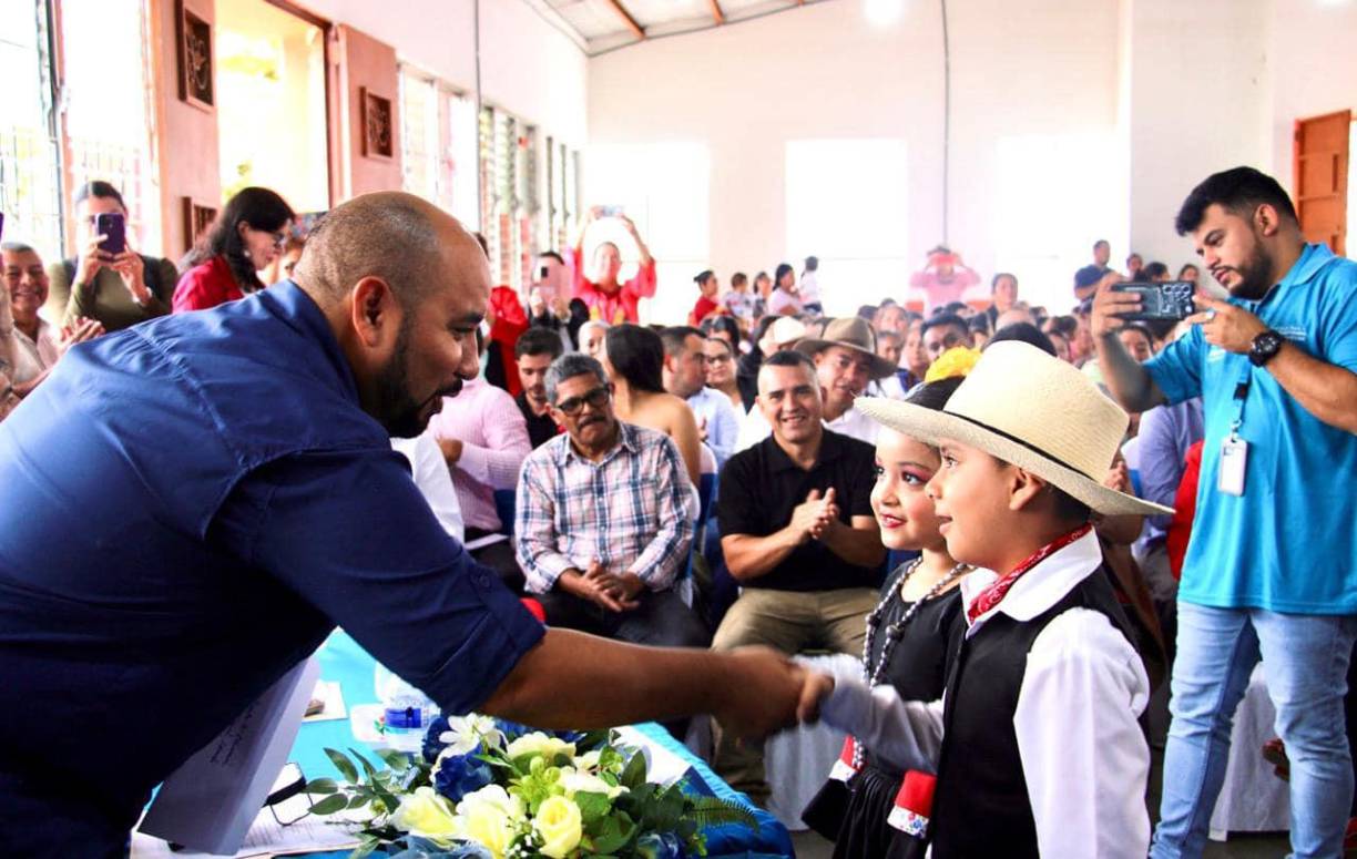 Además, informó sobre la suspensión de actividades en el Distrito Central “como medida preventiva”.