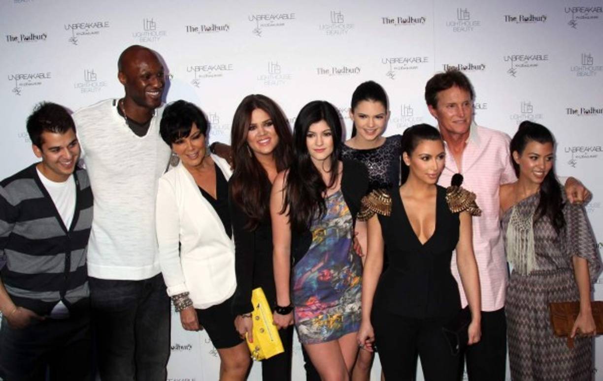 En el 2015 el clan firmó por una cantidad menor por cinco temporadas, pues sólo obtuvieron 20 mil dólares por cada ciclo.