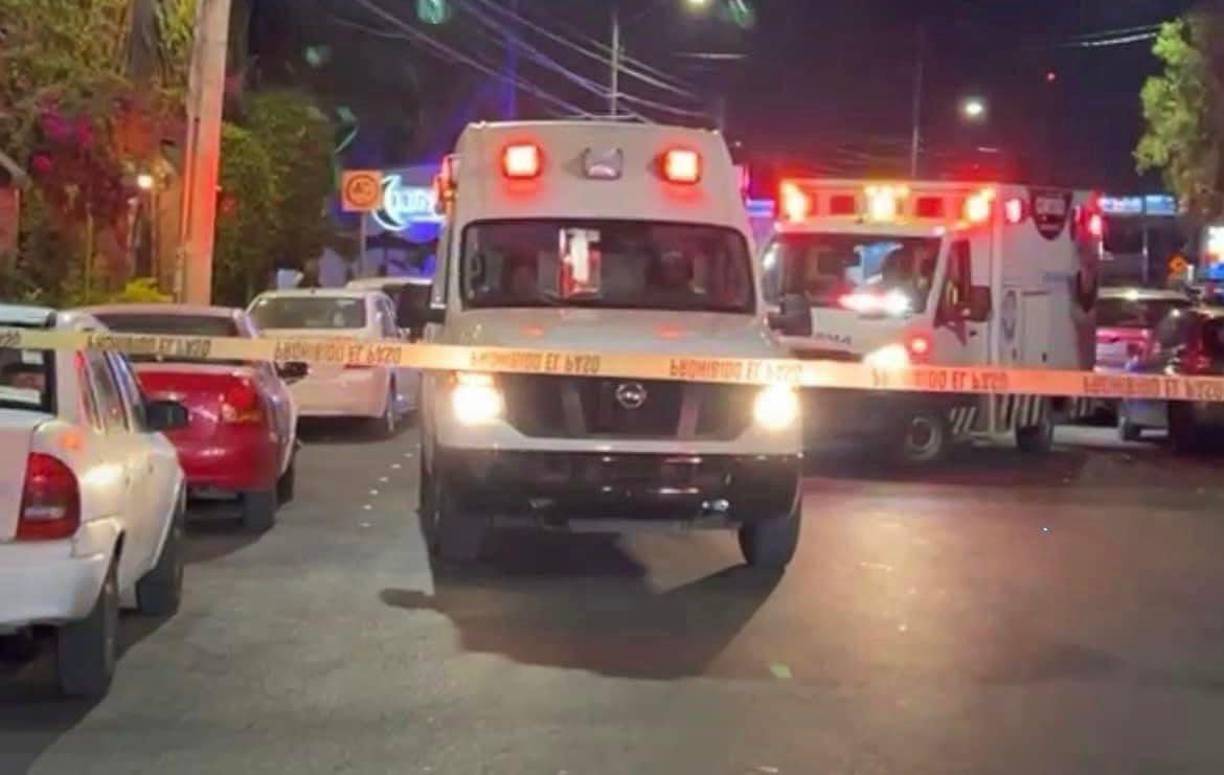 “Habrá castigo para los responsables de este acto brutal, seguiremos blindando nuestras fronteras y manteniendo la seguridad de nuestro Estado”, apuntó Kuri, quien giró instrucciones para que se atienda a los familiares de las personas que perdieron la vida.